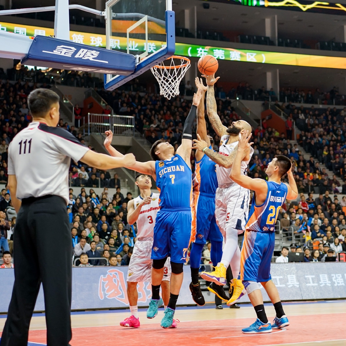 策少受情绪 策少受情绪